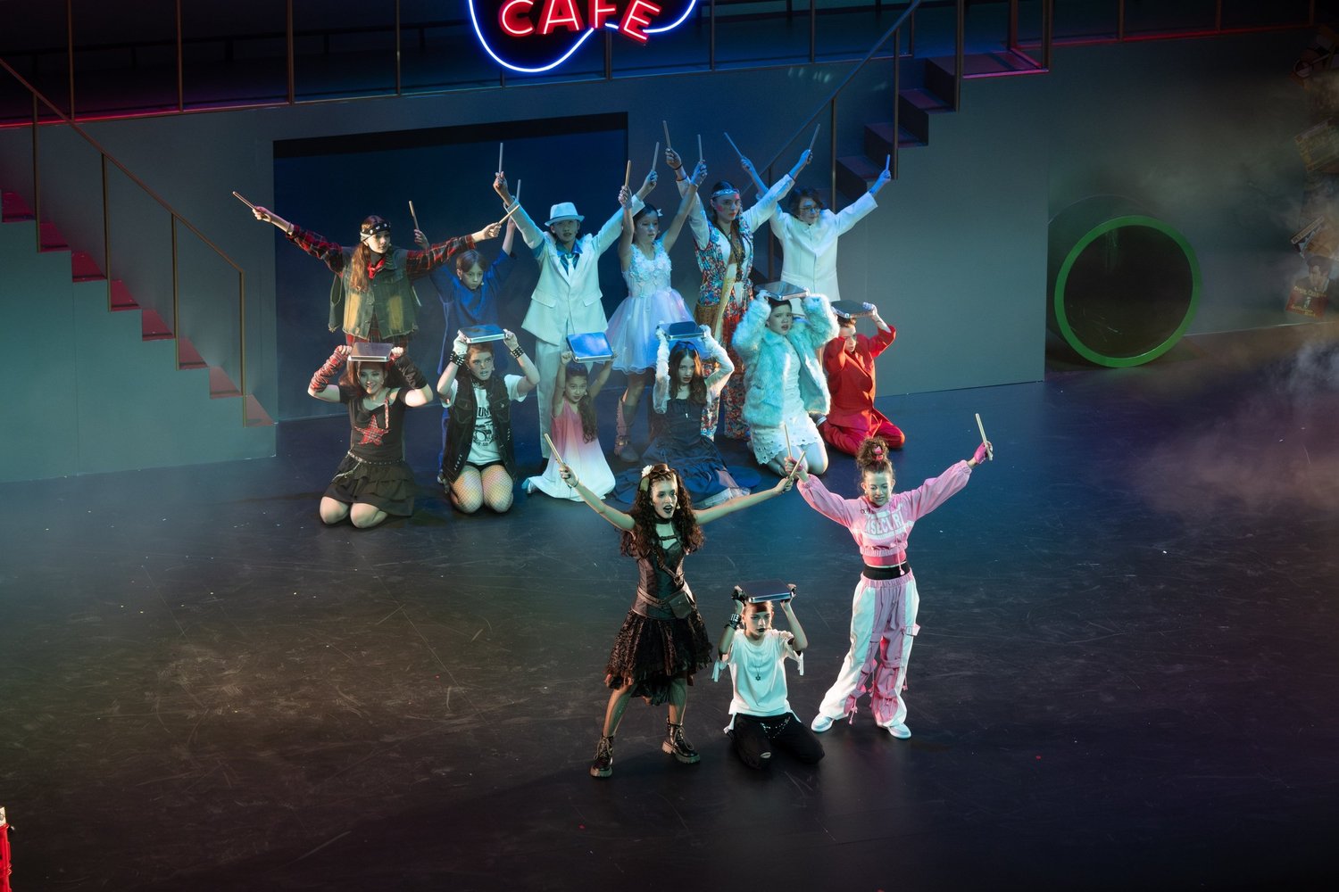 072-WWRY_Show