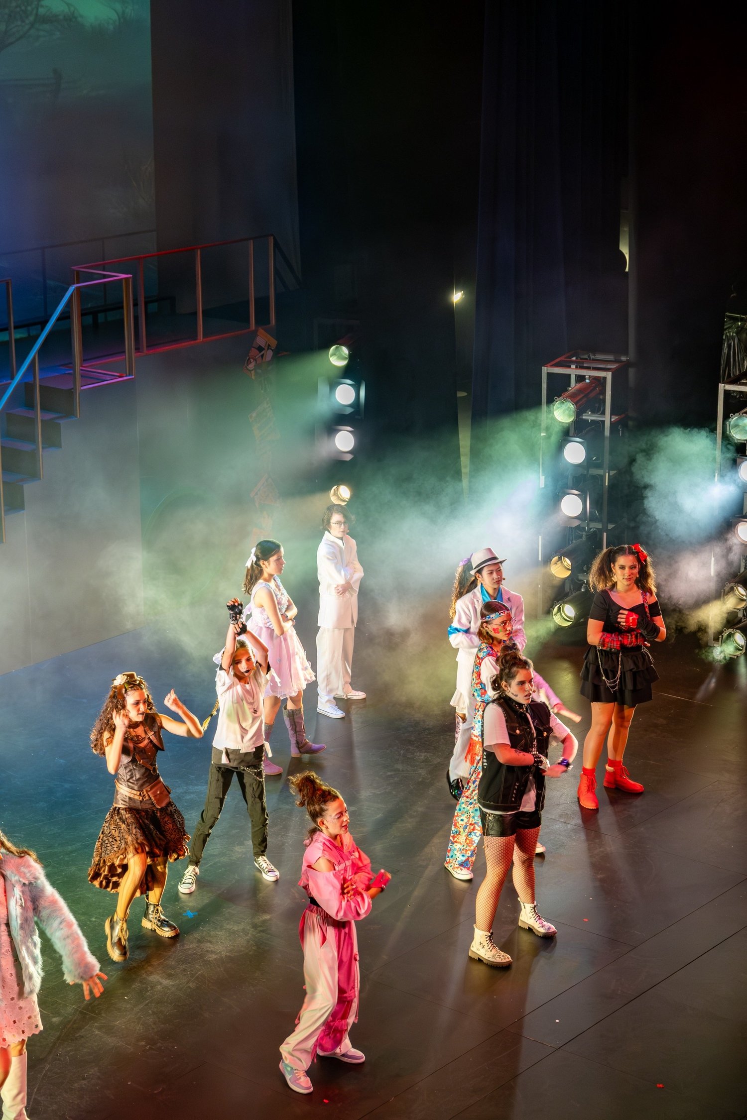 044-WWRY_Show
